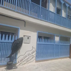https://la-maison-del-mar.hotelsinnerja.org